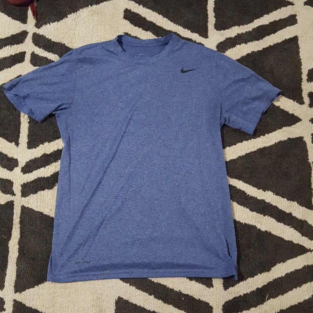 Nike dri fit t shirt